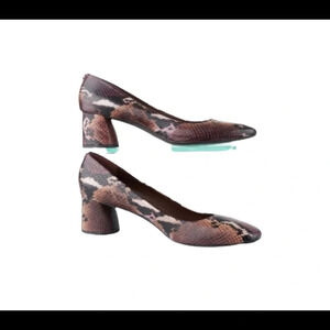 Donald J Pliner Women’s Camy Round Heel Snake Print Pump